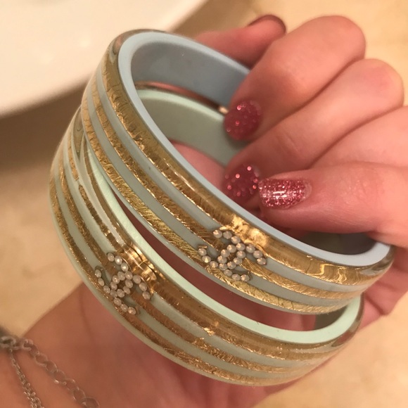 Jewelry - Blue and Gold Bangle
